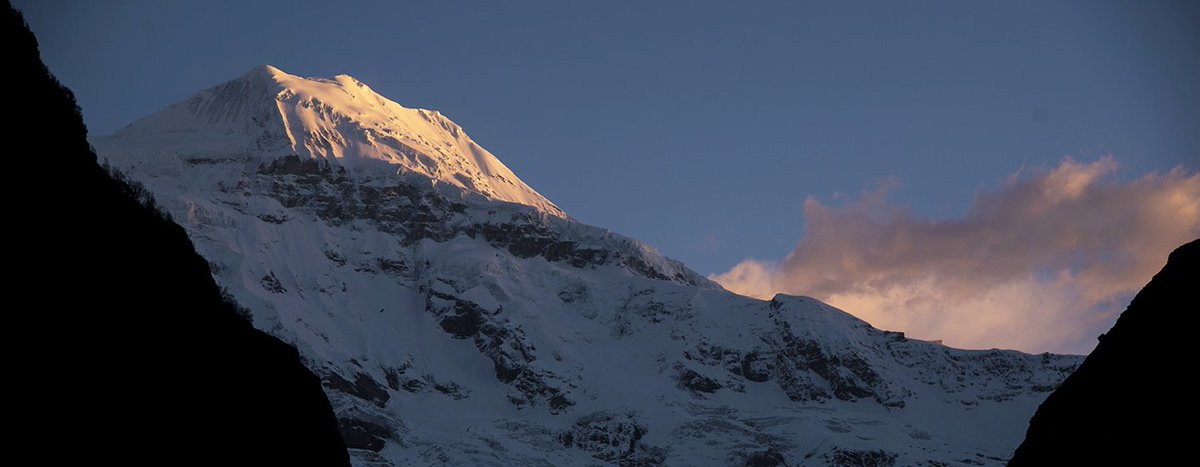 UTDBofficial's tweet photo. Photo of the day: The beautiful sunrise of Nanda khat peak near Phurkiya camp.
Shared by Arijit Sen.
To participate in our photography contest, visit:
https://t.co/VcfZqZqdDQ
#HillsofUttarakhand #PhotographyContest #Uttarakhand #UTDB #UttarakhandTourism https://t.co/nUs1mfcbFh