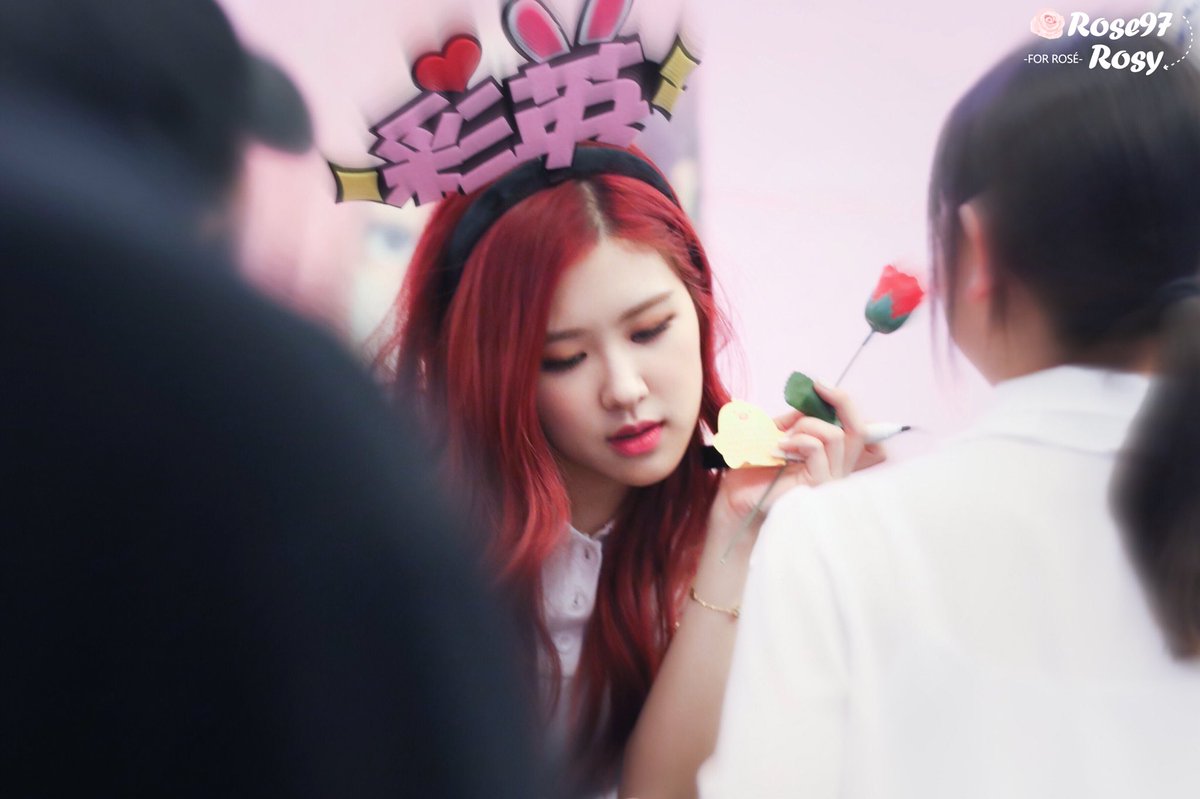 Rose97Rosy's tweet photo. 180624
    ❤️🐰
✨彩 英 ✨ 
                      🥀
#블랙핑크 #로제 #BLACKPINK #ROSÉ https://t.co/e3KbtpISqP