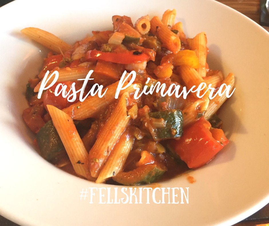 FellsKitchen's tweet image. Who's joining us for #MeatfreeMonday? Our #Pasta Primavera with roasted vegetables &amp;amp; tomato is suitable for vegans and available during Happy Hour from 4-6.30pm and as part of our Specials Menu all evening.

Great #food at a great price served in the heart of Low Fell ❤️