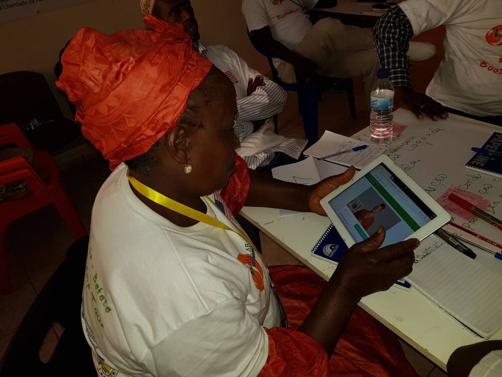 seydi_sarr's tweet photo. Orange Bissau soutient le leadership et l'entreprenariat des femmes dans le domaine agricole via l'incubateur @LabInnova et #BandimOnline, lauréat du #POESAM local en 2018. Tournée au nord, à l'est et au sud avec initiation au #digital et à #OrangeMoney. https://t.co/U4oGpw7aMi