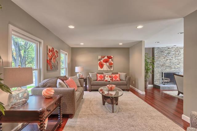missourihomes's tweet photo. This house is the one you have been waiting for...every room you will be amazed with! https://t.co/PTirzPzUDQ #realestate #stl #stlouis #Mehlvillemo #arnoldmo #imperialmo #barnhartmo #buyingahouse #mortgage #realestateoffices #remaxhomeloan #remaxbestchoice #RealtorsWhoCare https://t.co/A3KYYrvkSa