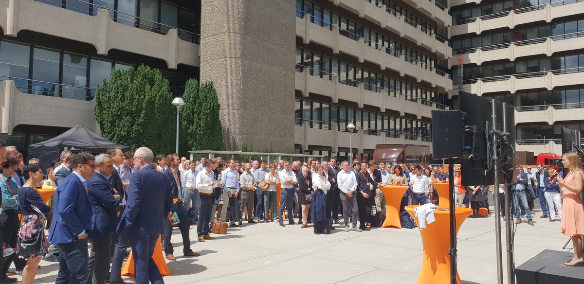 Emilyvdd's tweet photo. @FinTechVillage is about building bridges and introducing the voice of customers #fintech #innovation @INGBelgie @INGBelgique https://t.co/nm2FcBlWTj