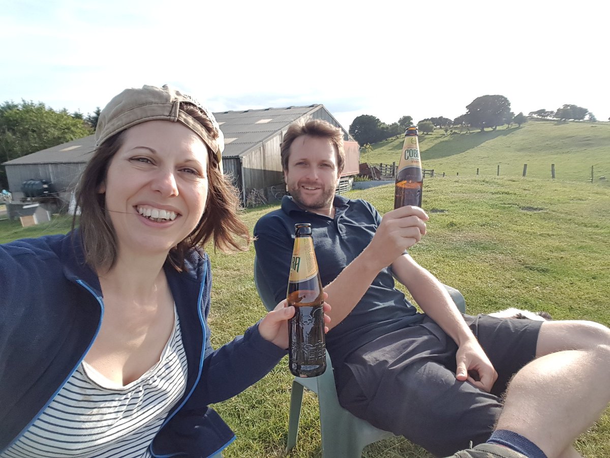 Jonesthejourno's tweet photo. Looking after the farm & dogs while Mum and Dad are away. Feed the cows, check the sheep, have a beer. I could get used to this! #FarmLife #FairWeatherFarmer #Beeroclock #Summer #TheEasyBit #IsItAlwaysLikeThis ? https://t.co/cUB9rpbF7M