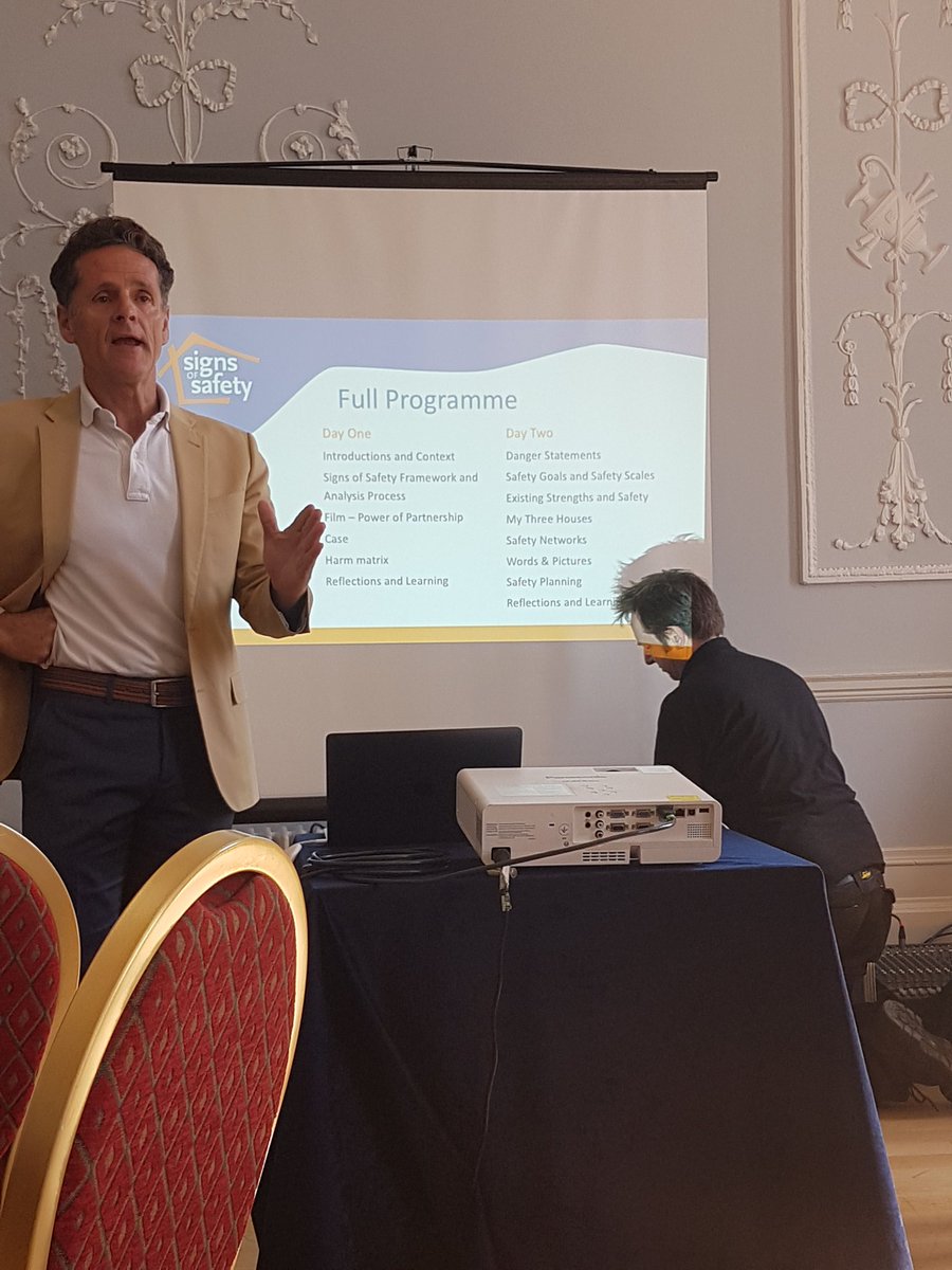 StephenMcL20's tweet image. Incredible training.#signsofsafety . This  is what we are all in SW for. Totally inspired. And the view from my seat is not bad either. @deirdreirish @NatashaDuddy1