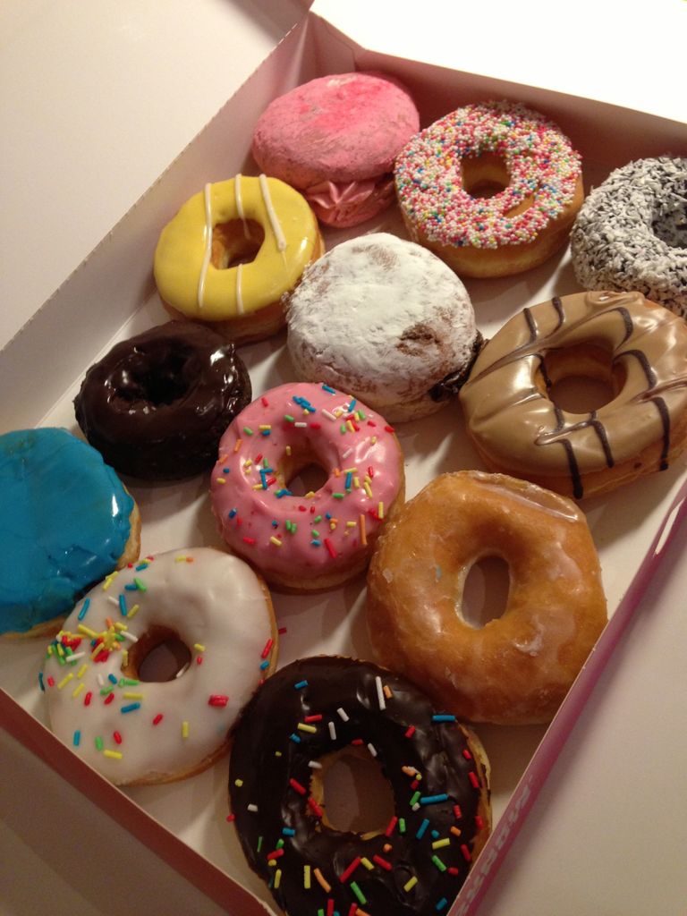 ArchCricket's tweet photo. #NoteToSpecifier: #WhenDoICapitalize?
According to the Agreement, the Project is ahead of schedule.
Should I bring donuts to the project trailer?
Everyone nods in agreement.
#BuildingWisdom
#CSICertified https://t.co/emCi5mMwum