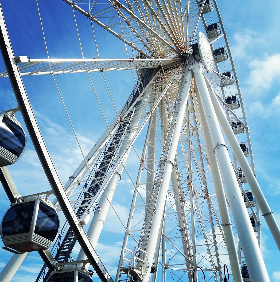 When we're in #PigeonForge we love to take a ride on The Great Smoky Mountain Wheel <a href="/TheIslandPF/">The Island</a> Have you been yet? #SmokyMountains #Tennessee