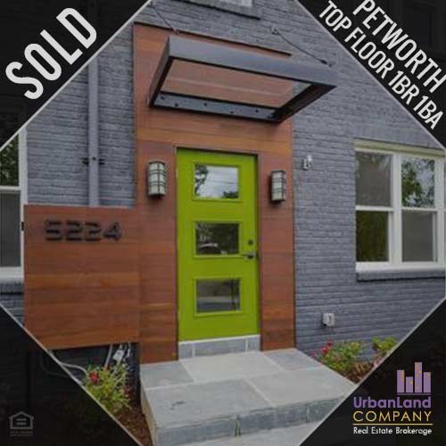 urbanlanddc's tweet photo. Sold in #Petworth by UrbanLand Company. Top floor 1BR 1BA at the #GiosCondos for $310,000. Listed by #ULCSellerServices.
5224 4th St. NW #201. #ULCSells #15thAnniversary #15yearsatULC #SkilledActiveLocal #DCRealtor #DCnewcondos #CondoConversion https://t.co/1NLb6JcvIW