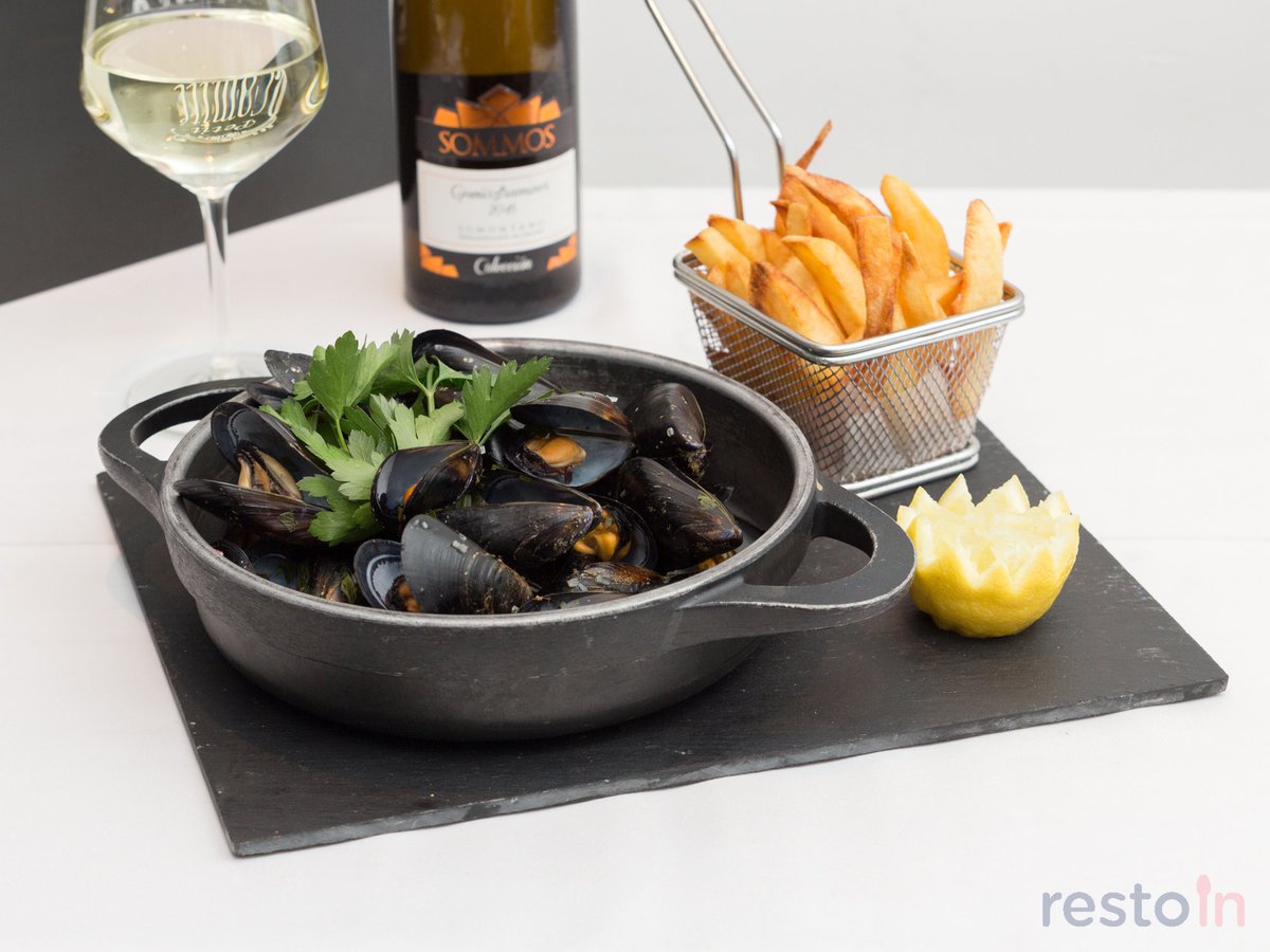 Petitcomitemad's tweet photo. ¡Feliz Lunes!
Os invitamos a probar entre semana nuestro asequible #MenuDelDía y #MenuEjecutivo
Recomendación de hoy: 
Mejillones a la marinera con patatas fritas.
Tenemos en nuestra web la carta disponible!
https://t.co/7seVUIbg9L https://t.co/1All1XigjH