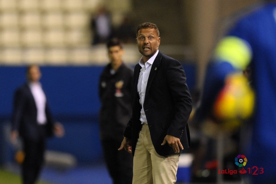 canblanquiverde's tweet photo. Publica @deportcopelorca que Curro Torres (41) podría firmar como nuevo entrenador del #CórdobaCF. Temporada pasada en el @LorcaFCSAD. https://t.co/VsM4Zn7jRJ