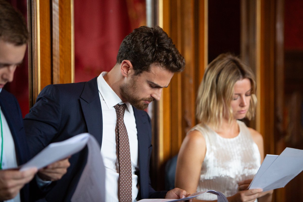 clairerowanlewi's tweet photo. Theo James performed at the @refugees #WorldRefugeeDay #withrefugees event @UKParliament alongside Cate Blanchett, Colin Firth, and other friends. Their moving performance was seen by civil society leaders and MPs from all parties who are committed to supporting refugees. https://t.co/7NXxtVUbFP