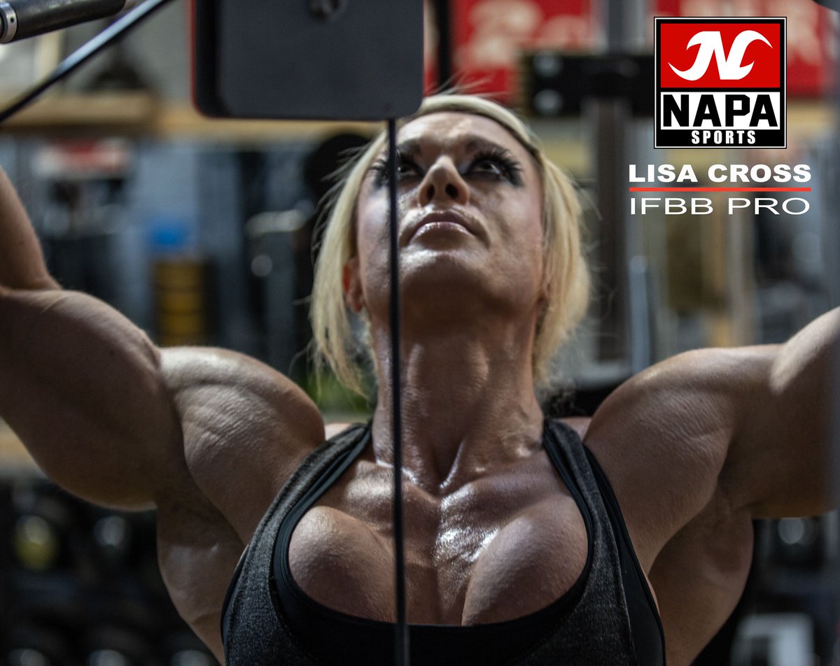 bblisacross's tweet photo. Finishing off a sweaty back workout with Pull Ups. 30 degrees in the gym. 6 weeks to push until IFBB Tampa Pro.
#neil_yoda_hill1
#napasportsnutrition
#Y3TDisciple
#Y3TLeanmass
#IFBB
#risingphoenix
#arizonapro
#wingsofstrength
#lisacrossifbbpro
#timgardnerproductions https://t.co/UKzwsnmu3v