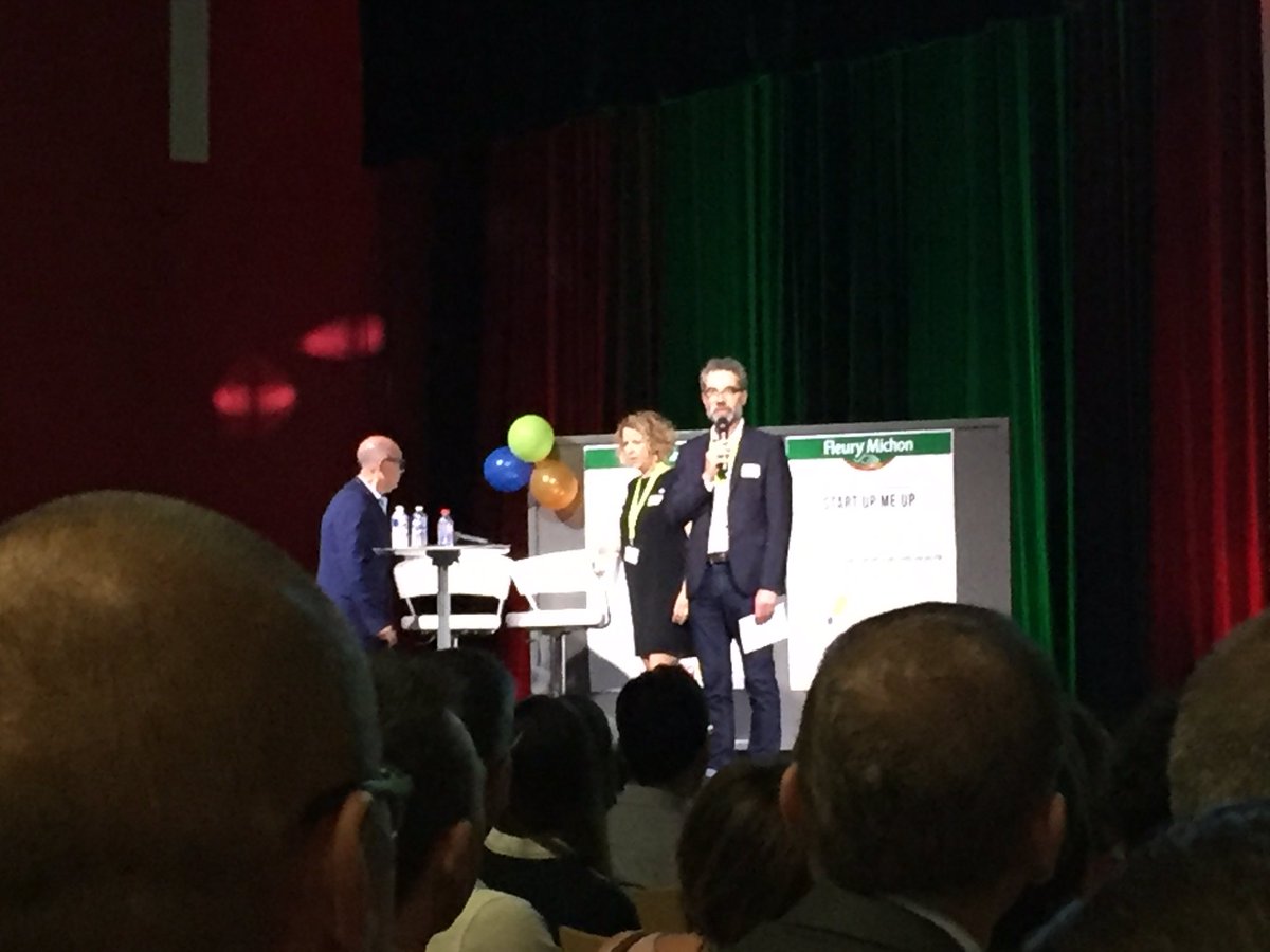 Démarrage de l'am à l'événement Start up me up chez <a href="/FleuryMichon/">Fleury Michon</a> 300 cadres à la découverte des startup et des structures d'accompagnement dont <a href="/villageCAav/">Le Village by CA Atlantique Vendée</a> : merci et 👏