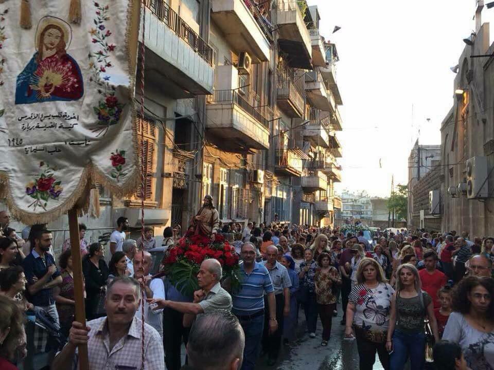 Christian_Syria's tweet photo. The rise of #Aleppo
Procession in the streets yesterday
#PeacefulSyria #SovereignSyria #Reconstruction https://t.co/oKCSNNRbxg