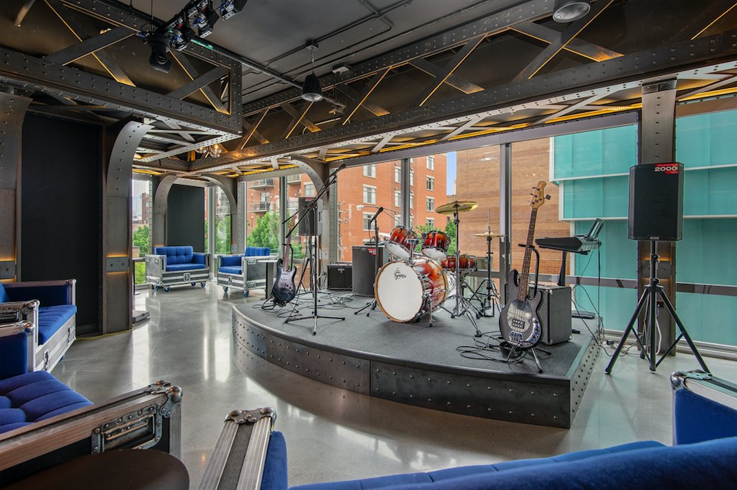 Practice your stage presence in the #SpokeApts Music Room. | bit.ly/2H7cuo7