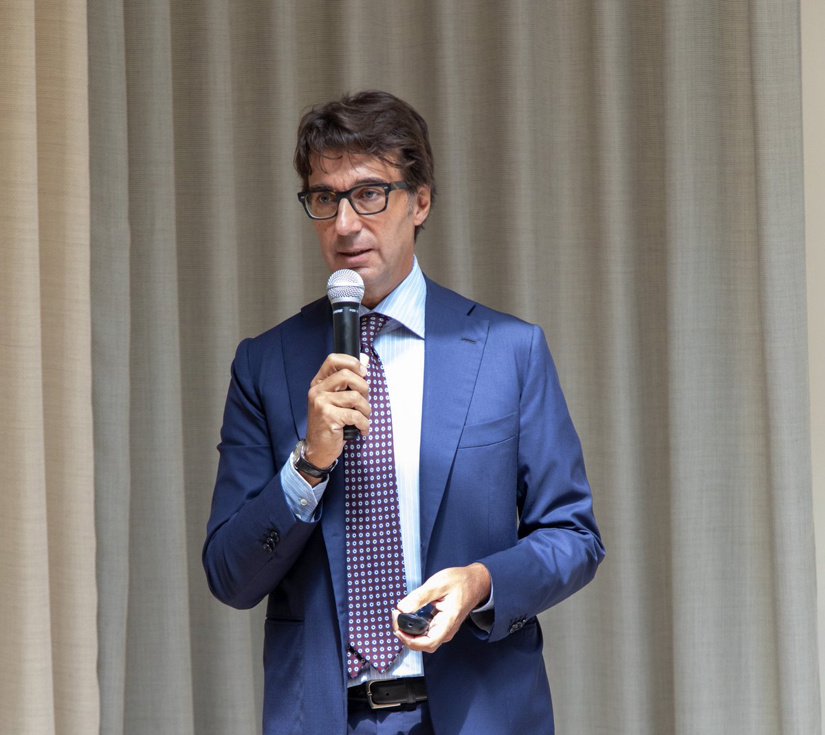 Kundalinidesign's tweet photo. Stefano Bordone, Kundalini and #Assoluce president, during the annual ordinary assembly at L’Albereta Relais &amp; Châteaux https://t.co/NnaMFt5ZRW