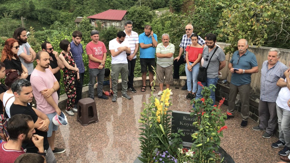 niyazikoyuncu's tweet photo. Bugün yine yanındaydık abi bütün hasretimizle...
#KazımisiGzasVorert #KazımKoyuncu https://t.co/siwsjcr7DB