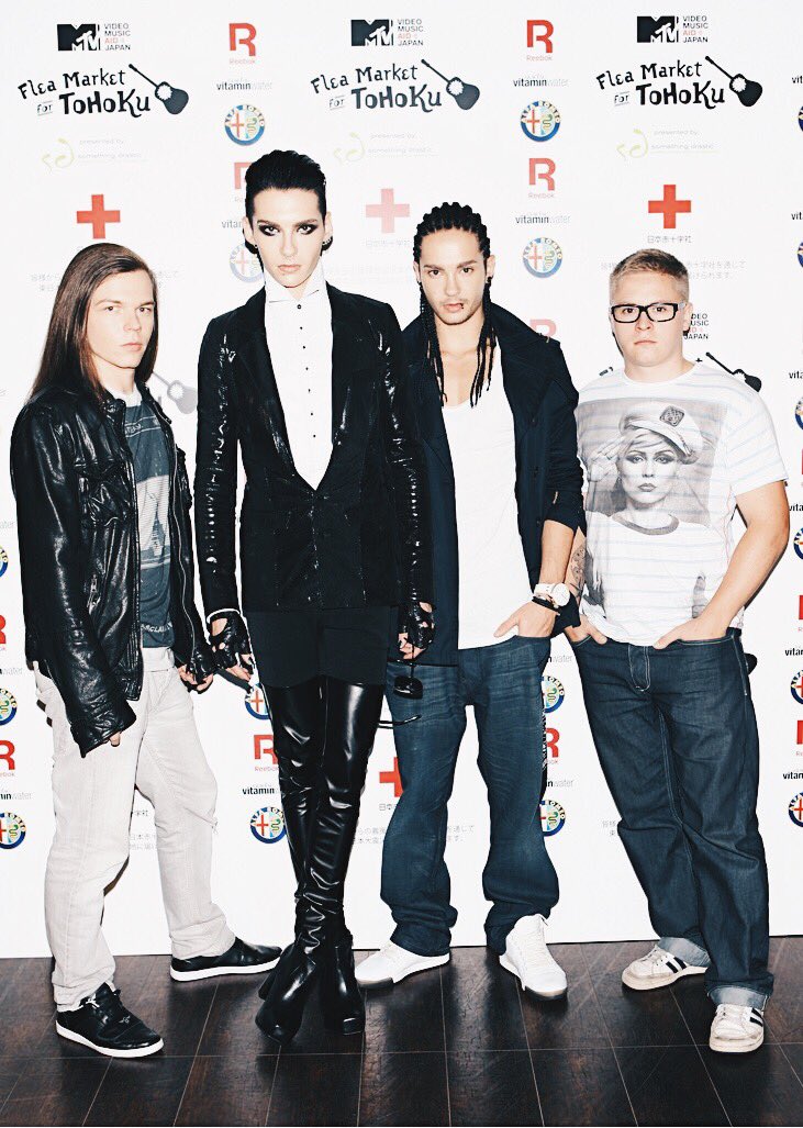 tbtokiohotel's tweet photo. 25.06.2011: @tokiohotel performing #dsots at @mtv VMAJ in Tokyo, JP https://t.co/YrrV7HUwpg