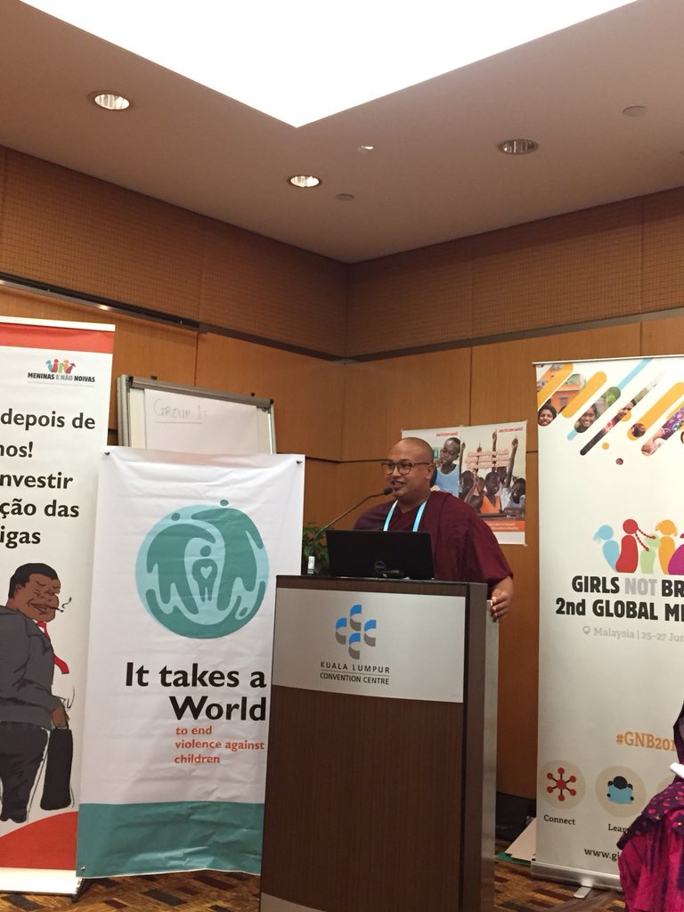 arpanahmarian's tweet photo. “Faith leaders are the key actors to End Child Marriage. I am happy I am now an advocate to raise awareness in community and help girls and boys not to get married but continue their education”. Says Buddhist faith leader from Nepal. #ItTakesAWorld #GNB2018 https://t.co/eoYvhJ3CnR