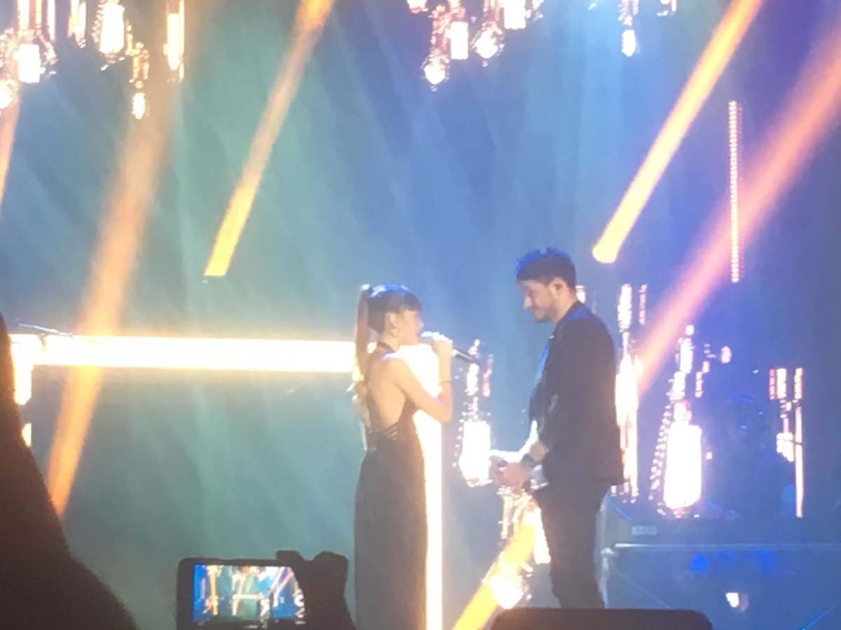 NeensOT_'s tweet photo. sigo en shock por el concierto de ayer https://t.co/Z5Tjwdz0PG