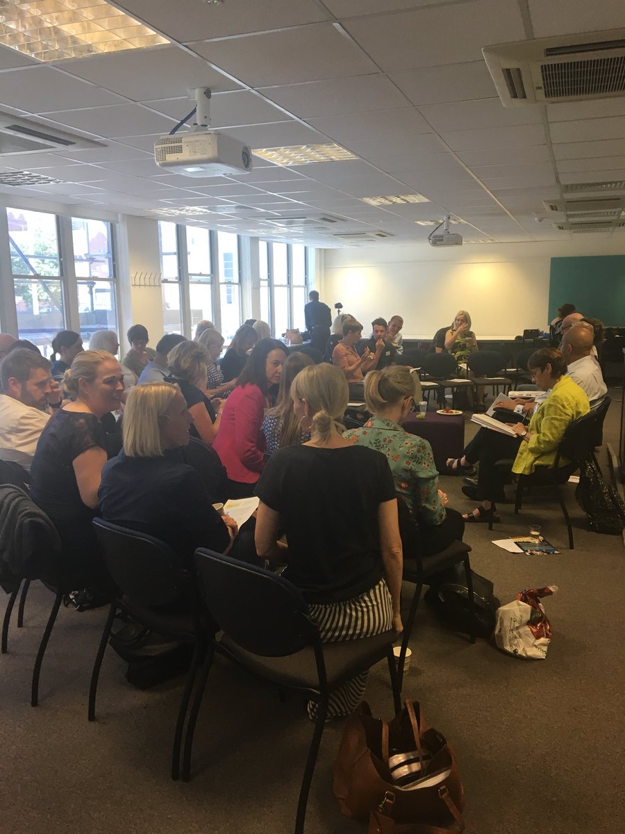 emilyhopkinson1's tweet photo. The final afternoon of #SLLE2018 is about to start. Letβs talk about Trust! https://t.co/urlxzA9UfE