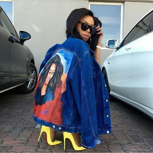 Iamsouthafrica1's tweet photo. Raise your hand if u like Bonang if you don't, raise your standards 
#31YearsOfBonang 👑👑 https://t.co/hy63io3TY2