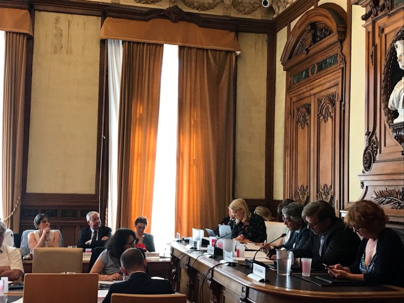 somme_di's tweet photo. Ouverture de la session du compte administratif pour l'année 2017.  Retrouvez ci-joint, le discours de @MargauxDeletre, coprésidente du  groupe Somme Droite et Indépendante.
https://t.co/IOcXLImNd6 https://t.co/Gh58GmQDK6