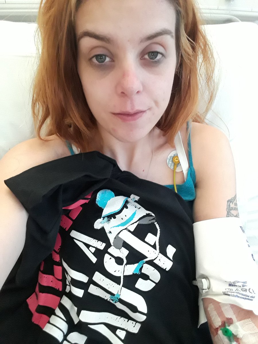 HannaRyanCraig's tweet photo. In hospital and feeling like crap but what should arrive but this? Just what I needed!!! Thanks.@GISH @mishacollins @RandomActsOrg #rebelw8gis https://t.co/Ltynu1kv67
