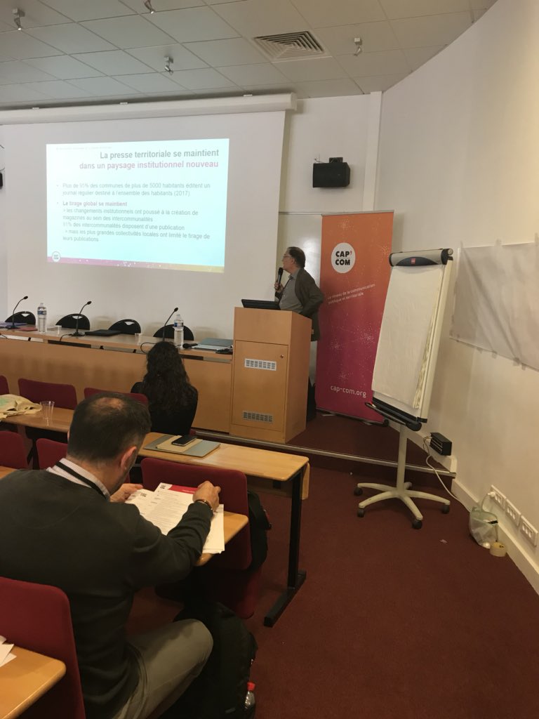 « La #presseterr : 150 millions d’exemplaires, 10% de la presse mag » #elleatoutdunegrande <a href="/BDeljarrie/">Bernard Deljarrie</a> #capcom18 #compublique