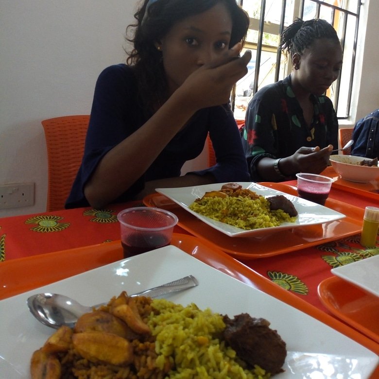 PrinceJojosRes's tweet photo. Are you dropping by today? 🍲🍱🍷
.
.
#YourFavouriteRestaurant #GoodMealsServedRight #Restaurant #CateringServices #MondaysToSundays
#PrinceJojos #Unilorin https://t.co/5CfGd98t5I