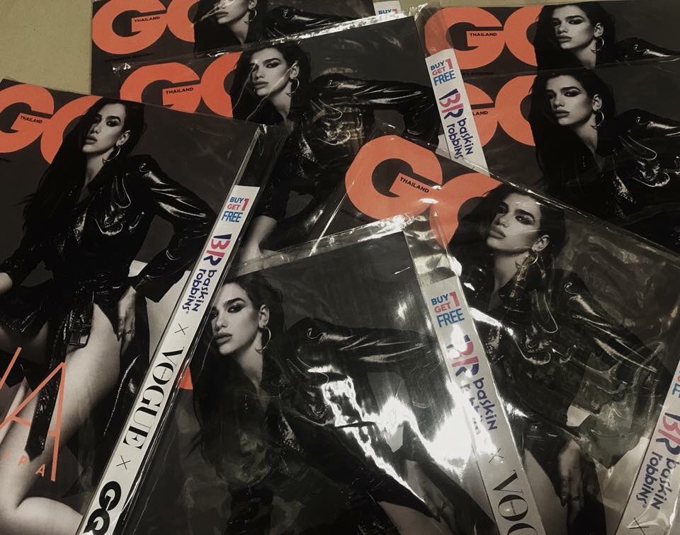 mcraeIipa's tweet photo. IM GOING TO GIVING AWAY @DUALIPA MAGAZINE AND CDS. RETWEET THIS POST AND FOLLOW ME! THE WINNER WILL BE RANDOMLY SELECTED THE END OF JULY 🌸 https://t.co/u5iioEisHR