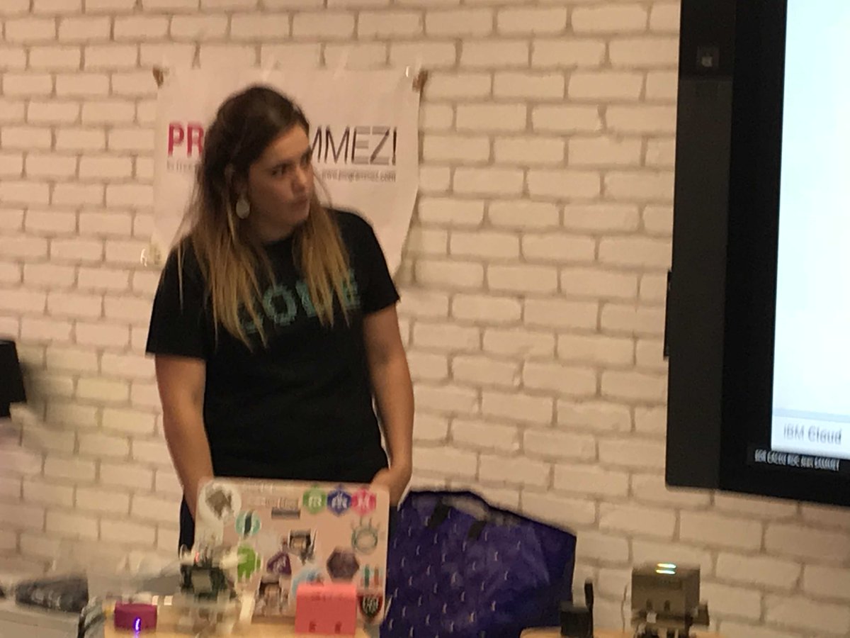 flocalvez's tweet image. Découvrez tous les services #Watson disponibles sur #IBMCloud @ClemenceLebron #progmag bit.ly/2tCSikl @francoistonic