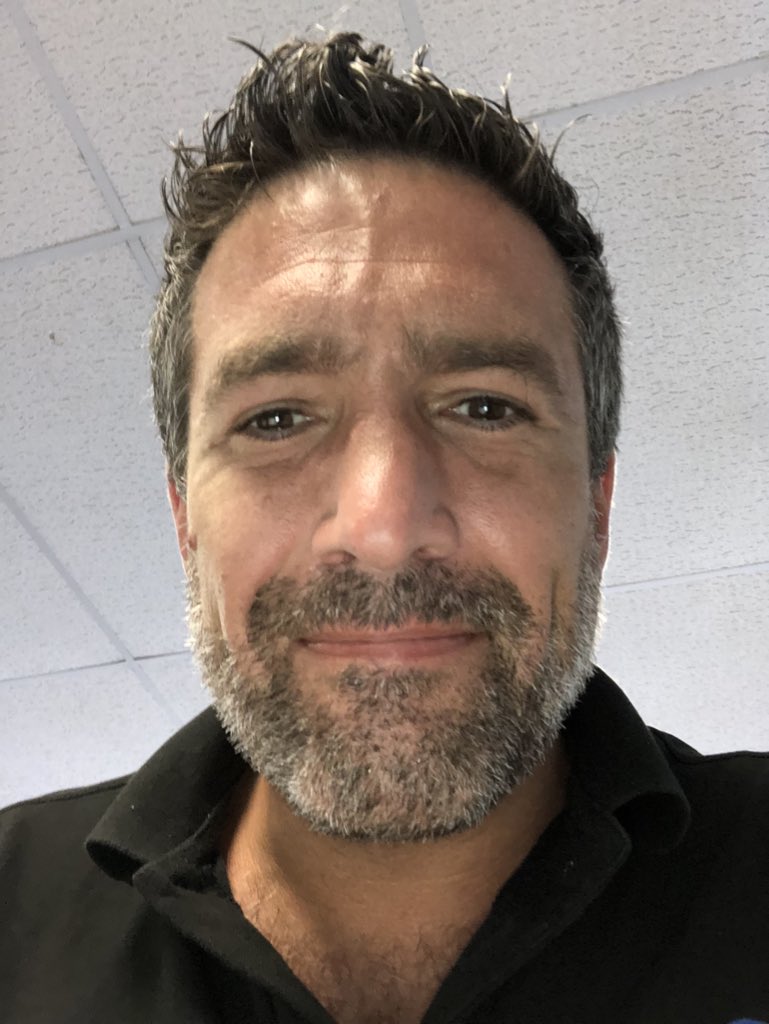 medhurst_IT's tweet photo. Now this is a director level #beardedselfie! Technical Director Dave Bartlett showing the boys how it’s done for #LewisWeek at @DriftITServices!
Don’t forget to donate to @wave105radio #CashforKids https://t.co/i3fxNH5lbT