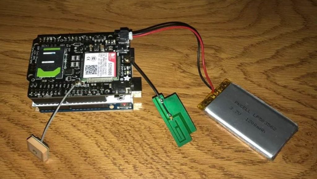 arduino's tweet photo. Know where your vehicle is at all times with the CarDuino tracking system: https://t.co/fu6RHeJ7Nr https://t.co/Qqg5jAudGm