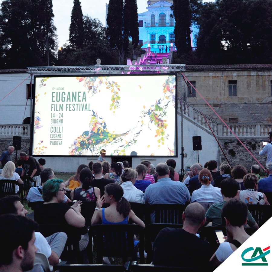 CA_Ita's tweet photo. Il film “Food ReLOVution” di @thomastorelli1 è vincitore del premio #CréditAgricole #FriulAdria all’#EuganeaFilmFestival: un efficace racconto sul tema della sostenibilità. Il Gruppo si conferma punto di riferimento non solo per l’economia ma anche per società e cultura locale. https://t.co/v9T2aiV36m
