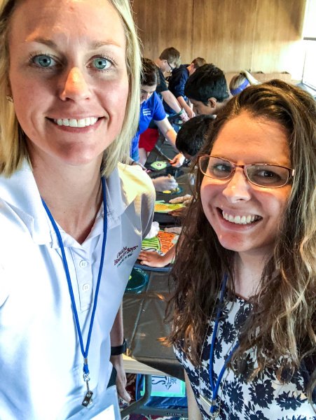 OmahaHomeForBoy's tweet photo. Omaha Home for Boys' staff enjoyed sharing our mission with @mutualofomaha last week. Employees' children got to learn about OHB and then they all decorated backpacks for our youth and packaged hygiene kits. #StrongerTogether #OHBStrong https://t.co/w8xHP0cCX5