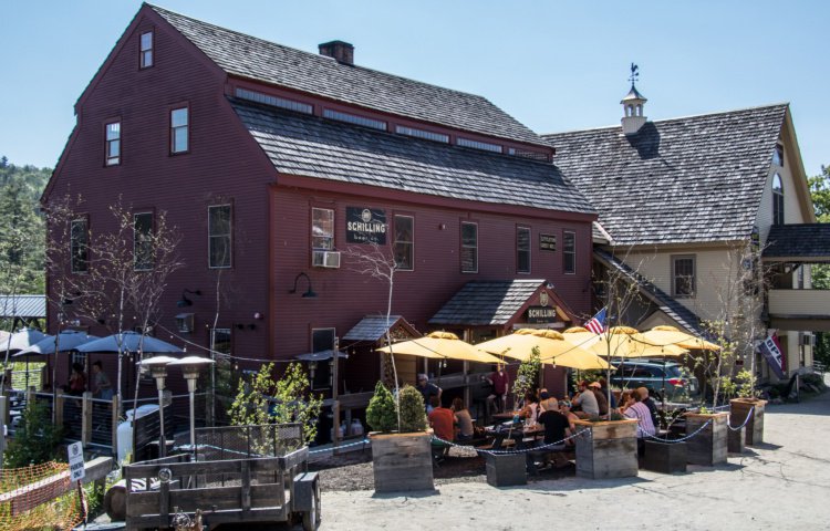 New information brief on NH breweries and community. extension.unh.edu/blog/new-infor… Thanks to the brewers who shared how their breweries bring vibrancy to their communities. <a href="/thrwbck/">Throwback Brewery</a> <a href="/SchillingBeer/">Schilling Beer Co.</a> <a href="/hennikerbrewing/">Henniker Brewing Co.</a> #NHbeer #UNHEXT