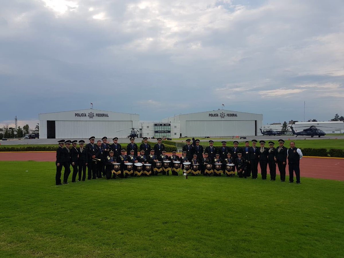 MedardoSernaG's tweet photo. Felicito ampliamente a la Banda de Guerra "Zorros" de la UMSNH, por triunfar en el Concurso Nacional Élite Reglamentario y alcanzar su séptimo campeonato nacional. ¡Felicidades campeones! https://t.co/0J4hmGxEW1