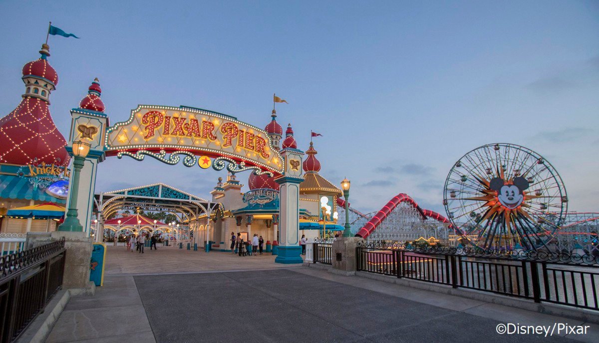 Dtimes ピクサー映画の世界観を満喫 ディズニー カリフォルニア アドベンチャー パーク ピクサー ピア オープン 新アトラクション インクレディコースター や巨大観覧車 ピクサー パル ア ラウンド など見どころを紹介 詳細 T Co