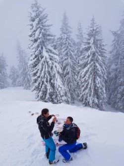 RomanceEngin's tweet photo. Romantic Ski Proposal in Westendorf Austria. We helped Dan to surprise his now fiancee Ella with a fantastic proposal in this beautiful snowy setting at the top of the slopes.
#proposal #proposalideas #Romance #Romanceengineers #westendorf #austria #skiproposal #shesaidyes #love https://t.co/WN9h4bMMEO