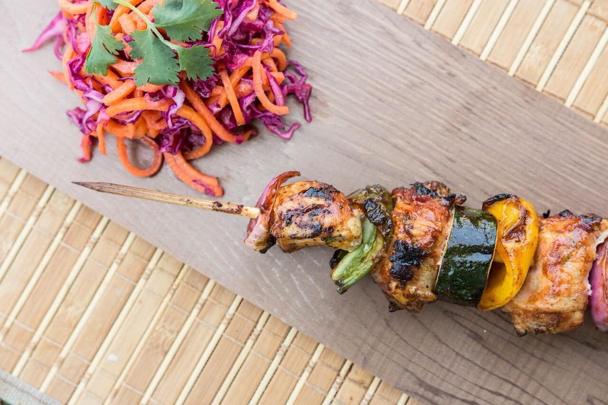 It's BBQ season at Efresh! Added to the menu this week; Bacon wrapped Chicken Kebabs with carrot &amp; cabbage slaw! YUM!
.
.
.
.
#BBQ #FoodPorn #Foodie #TorontoFood #Kebabs #Slaw #BBQSeason #SummerFood #FoodTO #MealPrep #Meal #MealPlan #FoodPhotography #Convenient #Time #Ontario