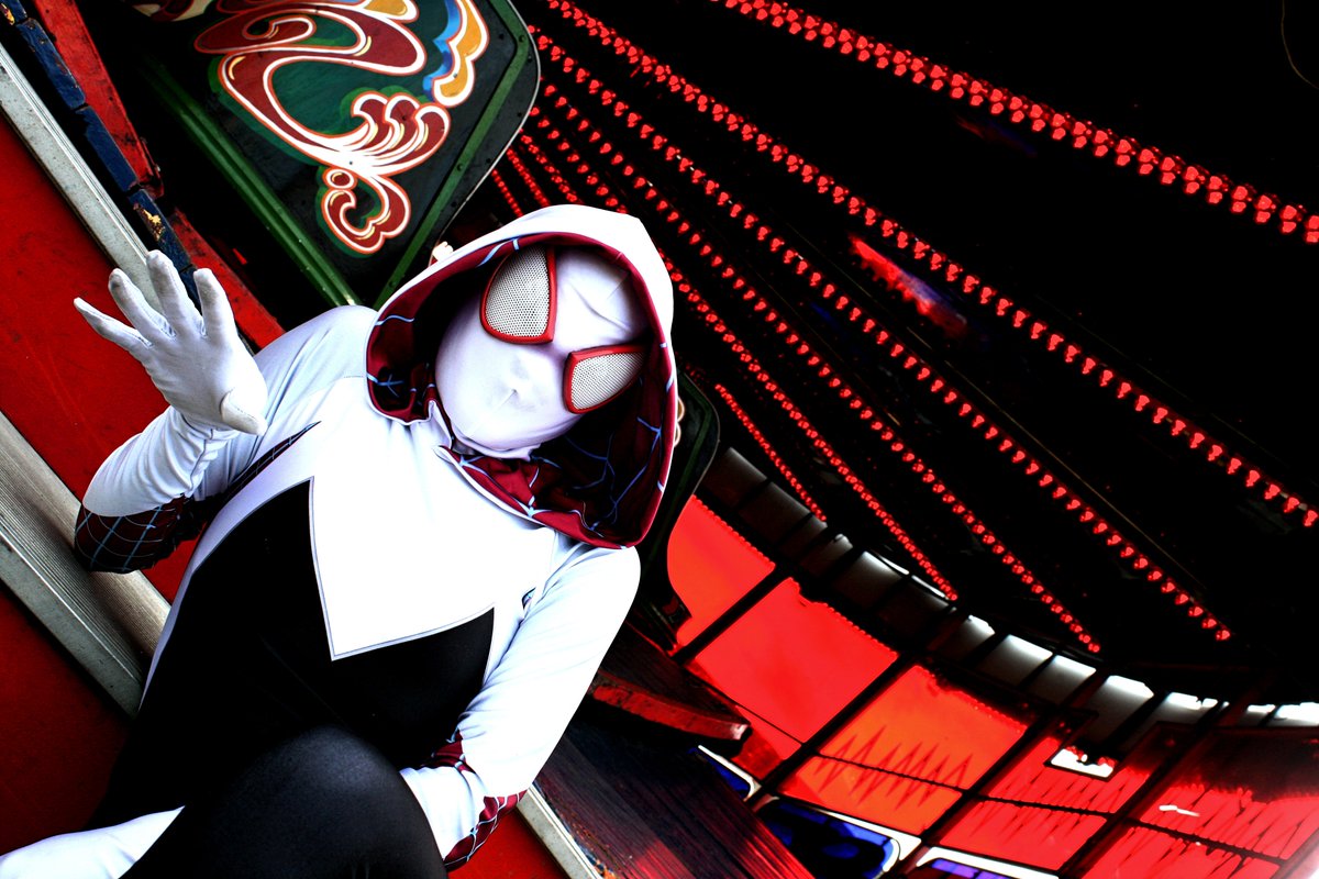 NiflheimPhoto's tweet photo. Sorted through the photos from last weekend, this is by far my favourite! #photography #Marvel #spidergwen #cosplay https://t.co/kKsQZtGYD8