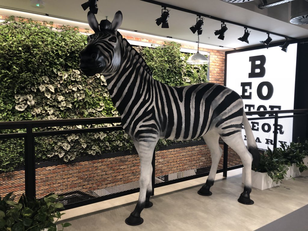 V_Burlison's tweet photo. First day in our new digs, and first day in my new role - offering bespoke private client lending through the intermediary market. Not a bad Monday, thank you @Investec! https://t.co/I3nOO1qyPd