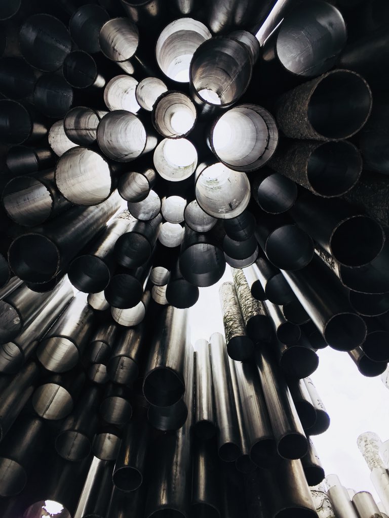 mshelsinki's tweet photo. An iconic shot of an iconic spot! I asked my daughter to take a pic of the monument and this is the perspective she chose 🤩 Sibelius Monument by Eila Hiltunen dedicated to composer Jean Sibelius (1865–1957) #Sibeliuspuisto #Töölö #Helsinki #Finland #monumentti
#sunbeetours https://t.co/wuX4309wUp