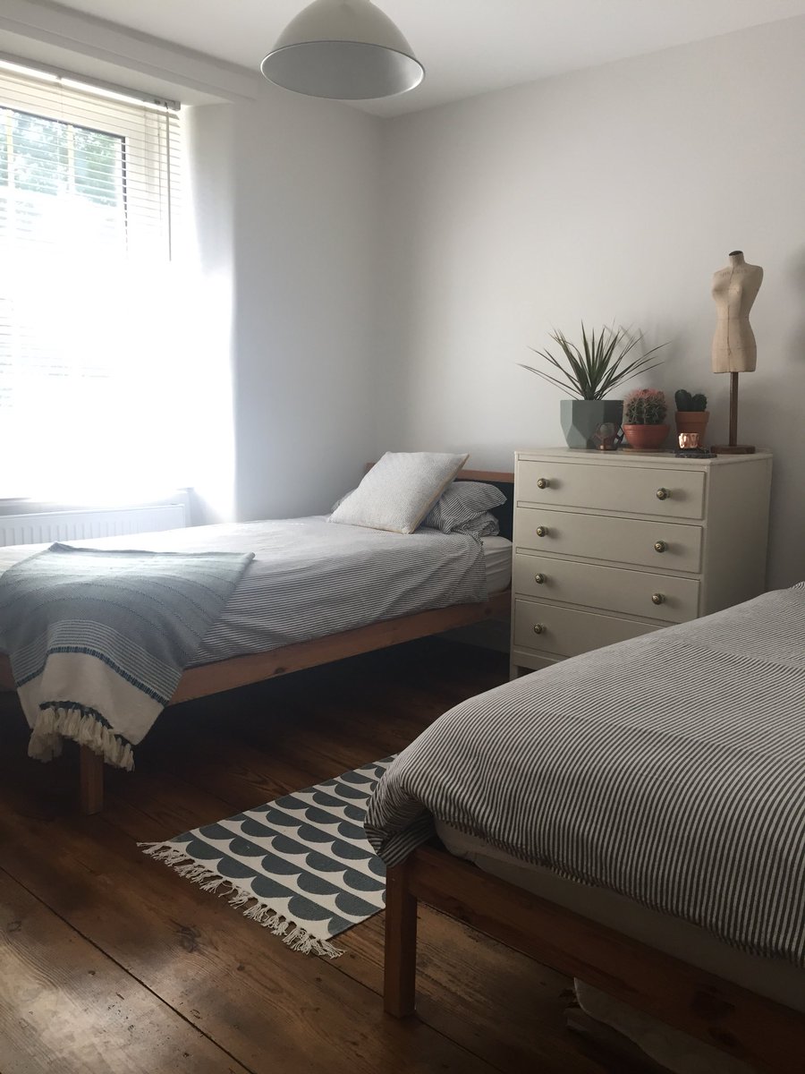 completehouse's tweet image. Does your spare room need a makeover? Here’s ours revamped  with one of our favourite wall colours - strong white @FarrowandBall . #calm #interior #neutralinterior