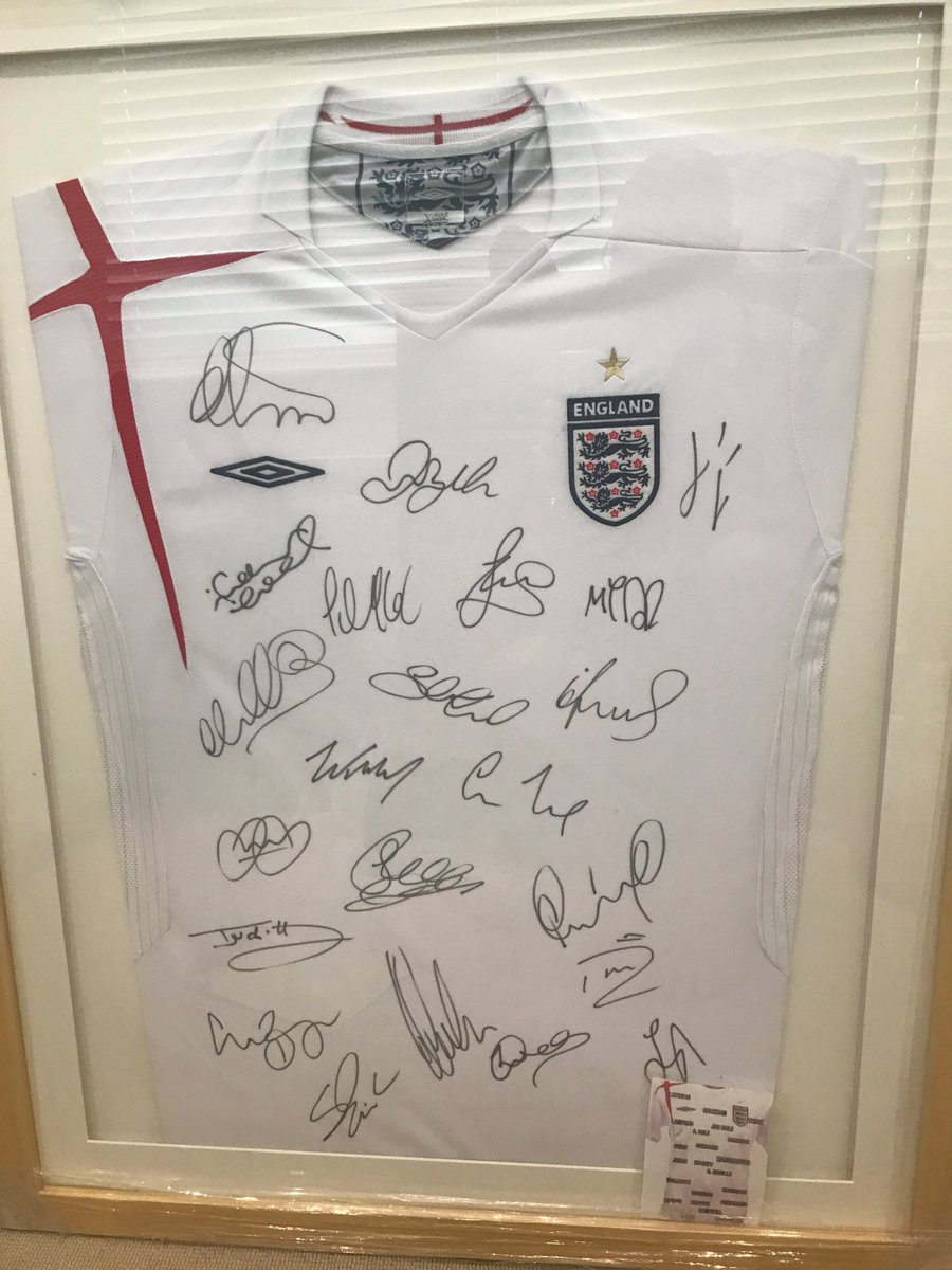 Predikta's tweet photo. The winner of @Predikta World Cup gets this England shirt signed by the golden generation of David Beckham, Wayne Rooney, Steven Gerrard and many other great players. #WORLDCUP https://t.co/tVYrcGe2u3