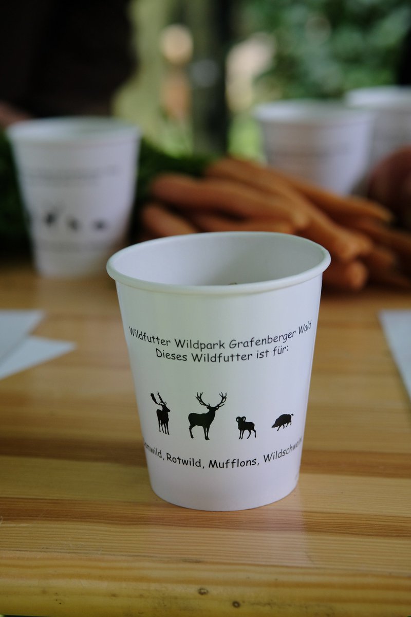 Duesseldorf's tweet photo. Hmmmm, das schmeckt! 😋
Über drei neue Tierfutterautomaten könnt ihr im #WildparkGrafenberg ab sofort eine spezielle #Wildfutter-Mischung für die tierischen Bewohner ziehen. https://t.co/spPWcy8Y8M https://t.co/dlyYot169D