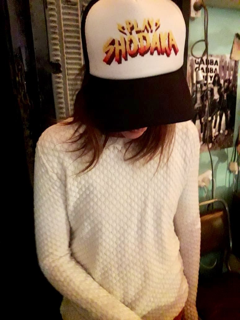 Que facha eh!! Pedí tu gorra de <a href="/playshodaka/">Play Shodaka</a> por mp 🔥
.
.
#gorras #merchandise #merchandising #delagorra #llameya #damelo #delivery #EfectoMariposa #25Jun #AHORA #BuenLunes #RockArgentino