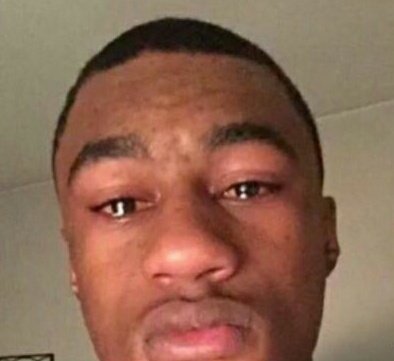 frogtismo's tweet image. pueden llamarlos 
"la pequeña banda de Sydney"
"la sombra de one direction"
"la copia de green day" yo prefiero
5 Seconds Of Summer la primera banda en tener 3 albums n° 1 en Billboard 200
#Congrats5SOS