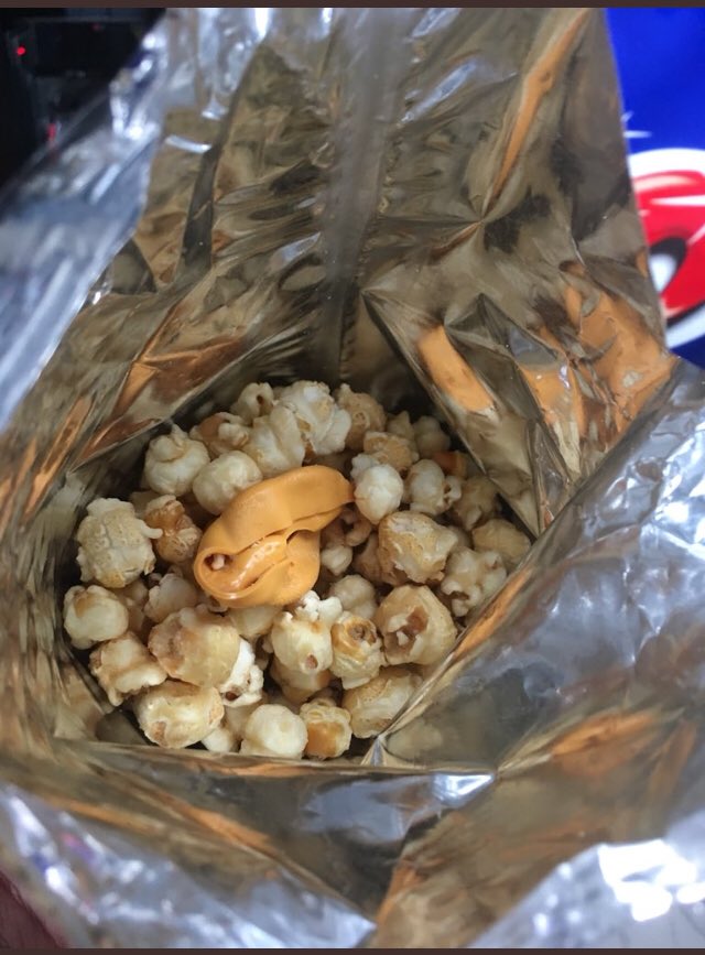 osvaldoromerob1's tweet photo. @CkuruSaurio @PepsiCoChile @SERNAC A nosotros nos pasó igual en Febrero de este año mandamos un DM a @PepsiCoChile  y no contestaron nada. Complicado los controles de calidad para productos consumidos por niños. https://t.co/6GqYfWIvnc