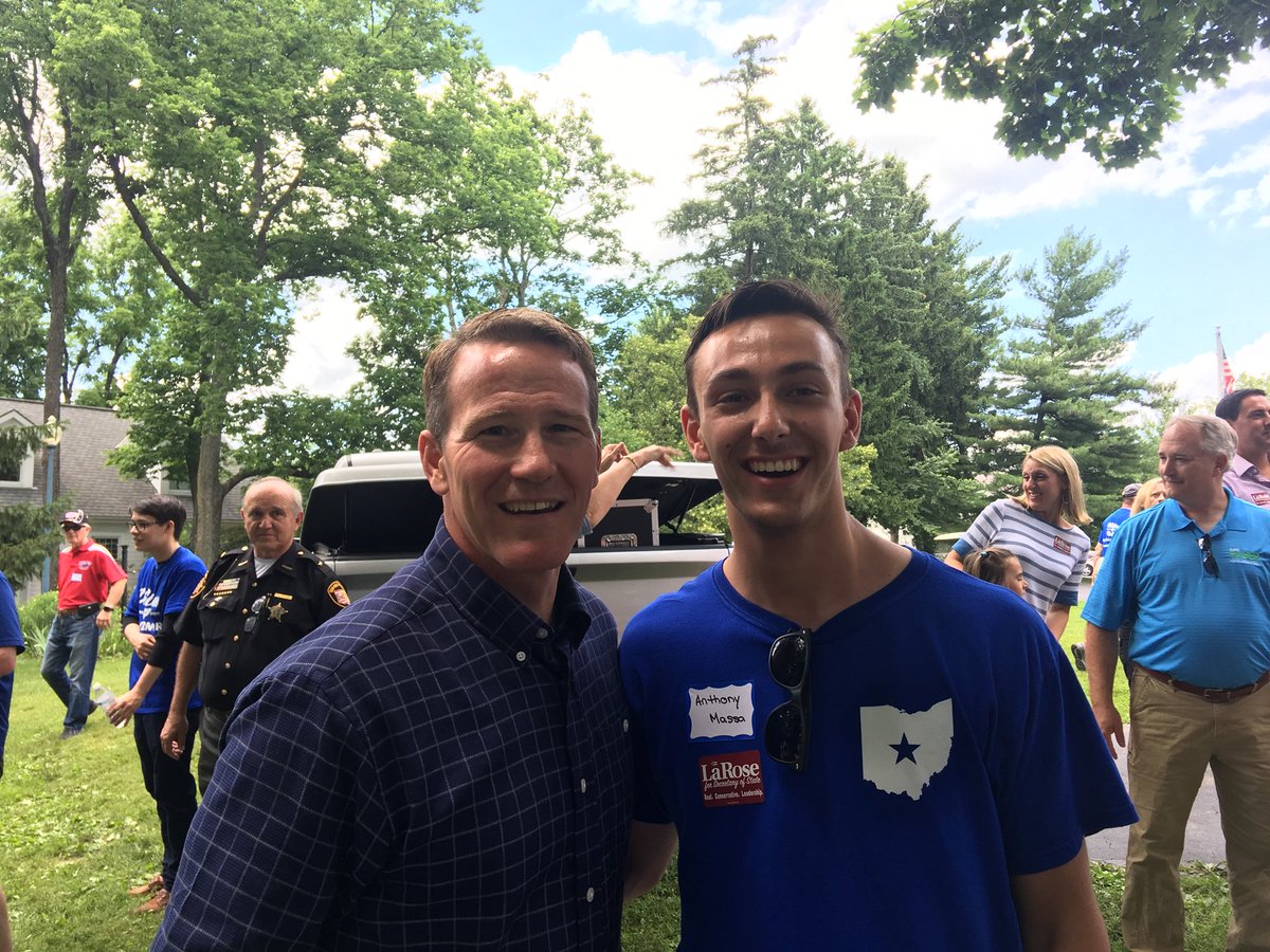 MUforMikeandJon's tweet photo. What a great day yesterday at the DeWine Family Ice Cream Social! Miami Students @JConn_er, @AnthonyMassaOH and some other #studentsforDeWine enjoyed the pie and ice cream and getting to see our next Governor and First Lady! #DeWineICS #DHFO2018 https://t.co/SObZhRdt1b